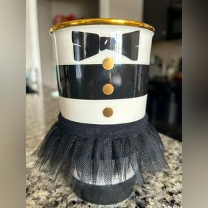 RARE Alice and Olivia + Starbucks collab ceramic tumbler w/o lid.